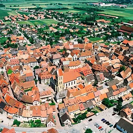 Pierre & Le Clos D'eguisheim Hotel apartamentowy 3*