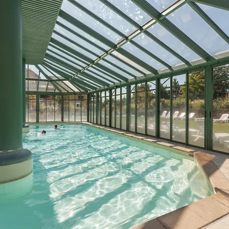 Ξενοδοχείο με διαμερίσματα Pierre & Le Clos D'eguisheim 3*