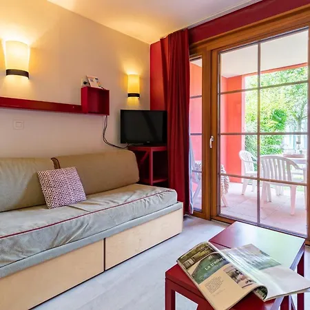Ξενοδοχείο με διαμερίσματα Pierre & Le Clos D'eguisheim 3*