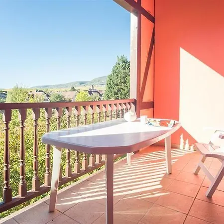 Ξενοδοχείο με διαμερίσματα Pierre & Le Clos D'eguisheim 3*