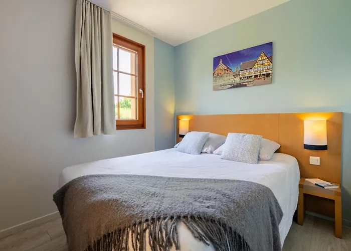 Pierre & Le Clos D'eguisheim Aparthotel