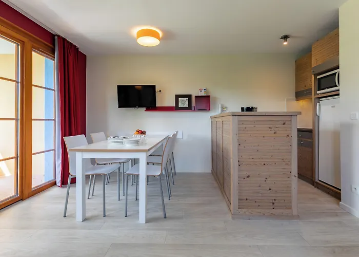 Pierre & Le Clos D'eguisheim Aparthotel 3*